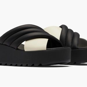 Sorel Cameron Puff Flatform Slide  Sandal Black/White Size 5. NWOT